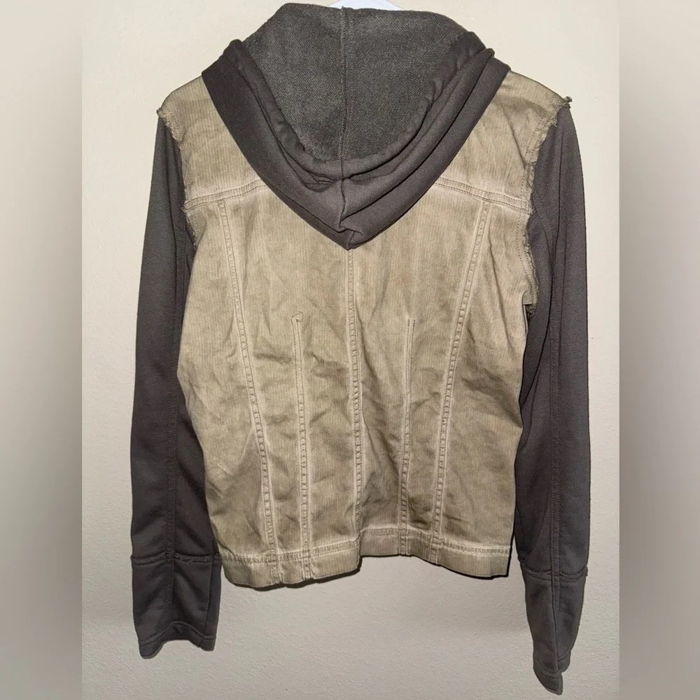 Free People Khaki Lightweight Jacket w/ Taupe Sleeves & Hoodie size Medium - Picture 2 of 2